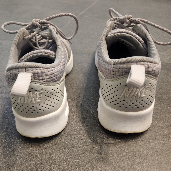 Nike Air Max Thea, Size 8 - Picture 6 of 9